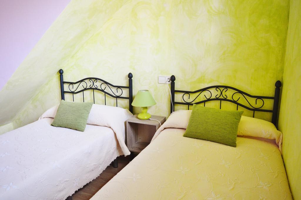 Casa Javier Guest House Rodellar Bilik gambar